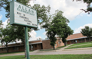 The Austin, Texas, school district’s Allan Elementary functioned briefly as an IDEA charter school. PHOTO COURTESY OF RICHARD WHITTAKER, THE AUSTIN CHRONICLE, AUSTIN, TEXAS