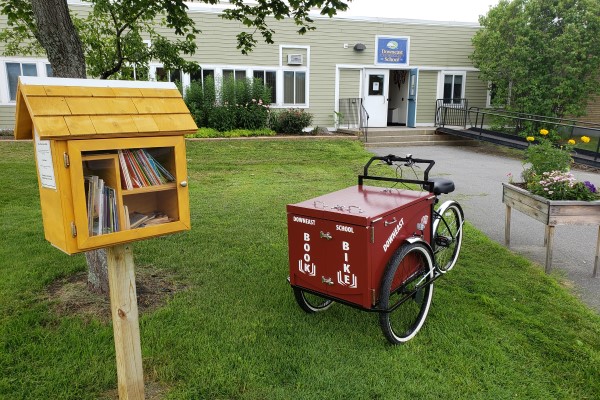 A Free Litlte Lirbary outside a house