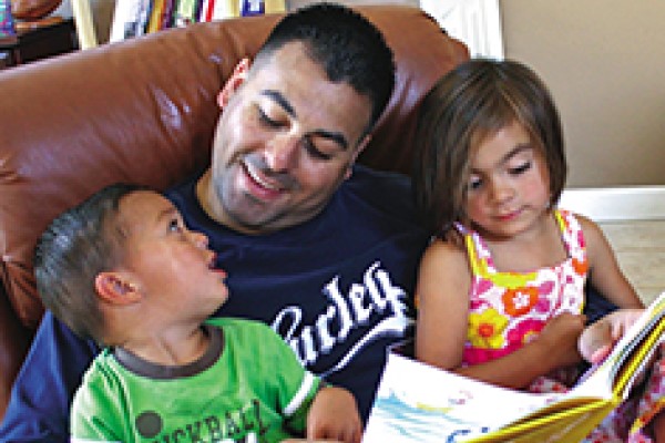 Dad Reading to Kids Thumbnail